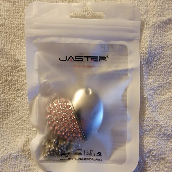 Pink/Silver Heart Pendant w/ 128gb Flash Dr - Picture 3 of 3